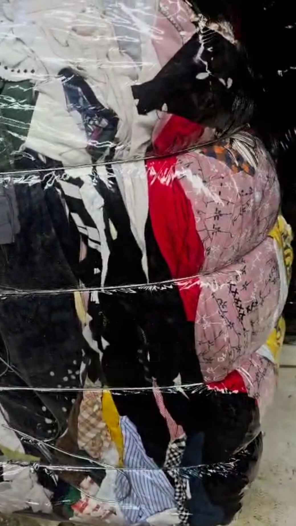 LADIES BALE OF CLOTHING  BULK ORDER —  55kg & 100kg (Grade A & AB)