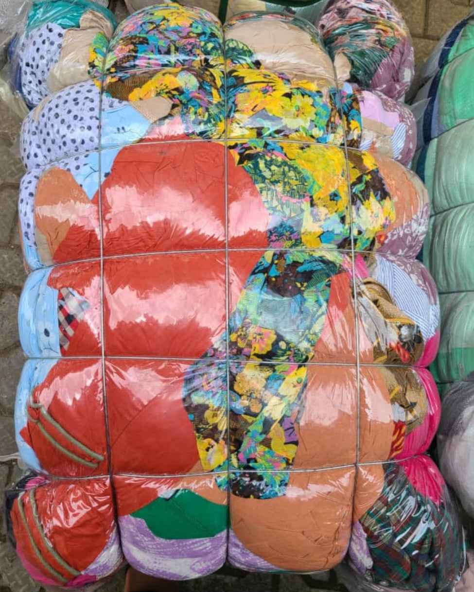 LADIES BALE OF CLOTHING  BULK ORDER —  55kg & 100kg (Grade A & AB)