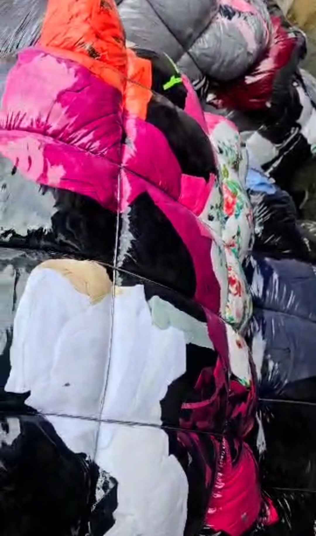 LADIES BALE OF CLOTHING  BULK ORDER —  55kg & 100kg (Grade A & AB)